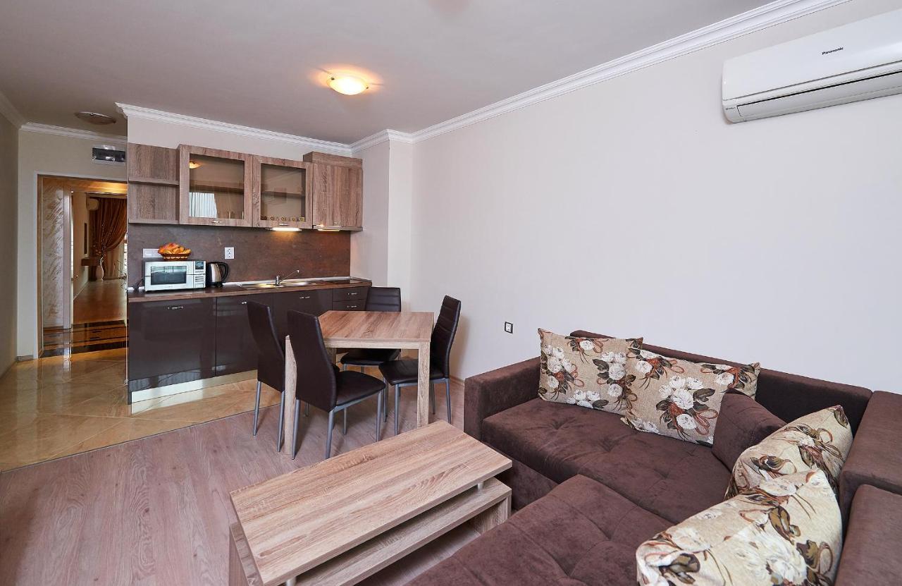 Aparthotel Boutique Rose Gardens Pomorie Exterior foto