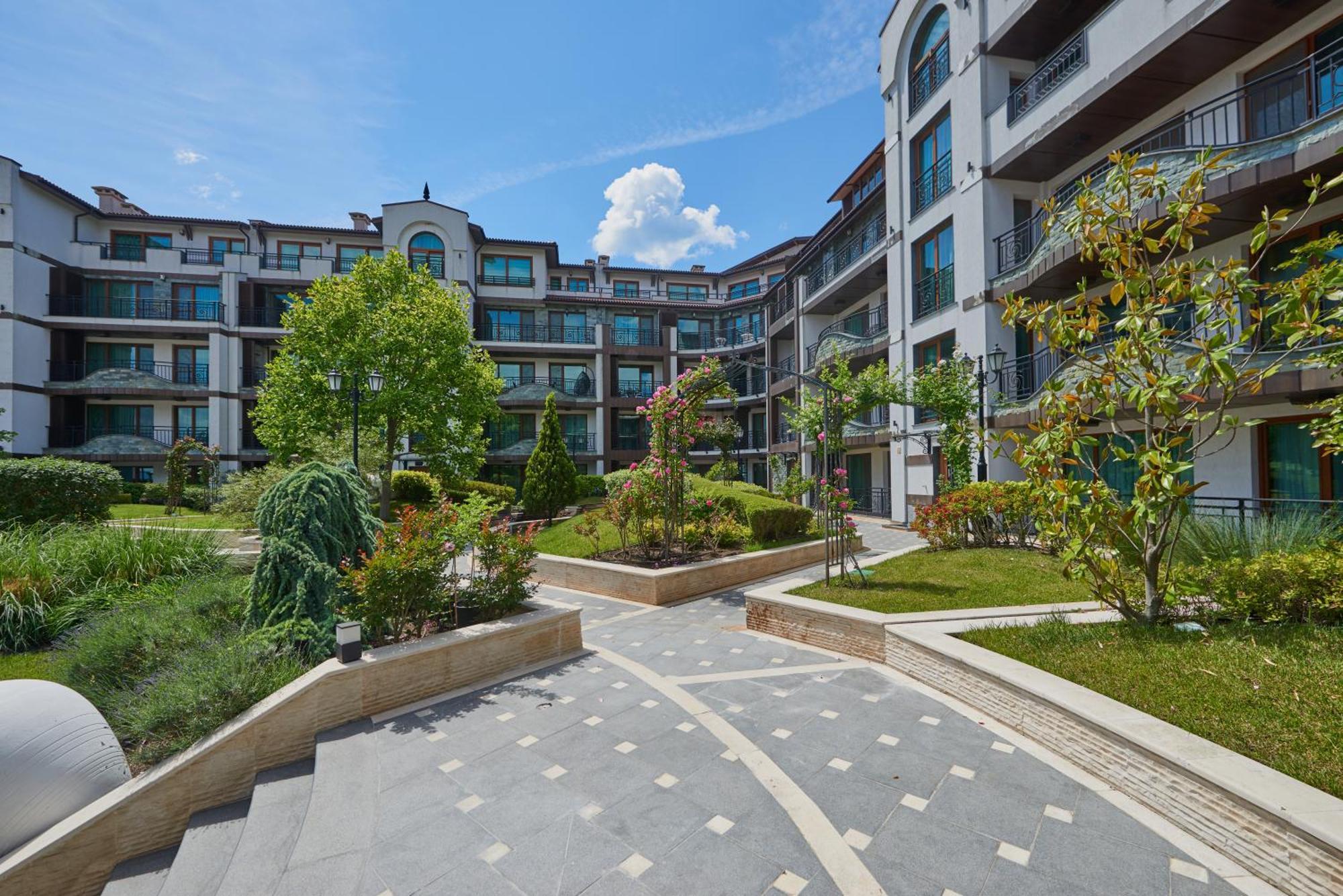 Aparthotel Boutique Rose Gardens Pomorie Exterior foto